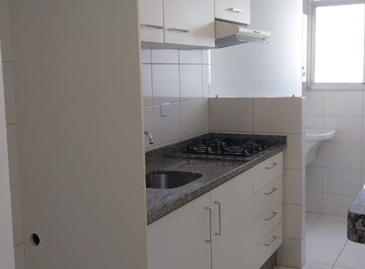 Apartamento 02 dormitórios com estacionamento  no bairro Lindoia