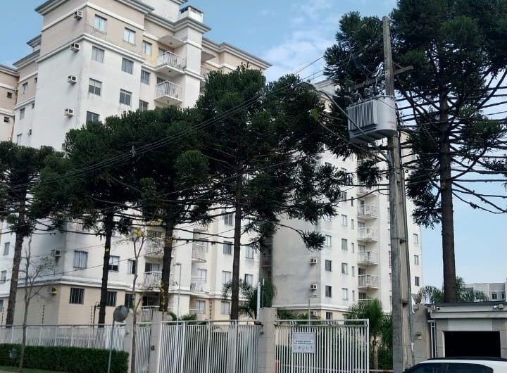 Apartamento 02 dormitórios com estacionamento  no bairro Lindoia