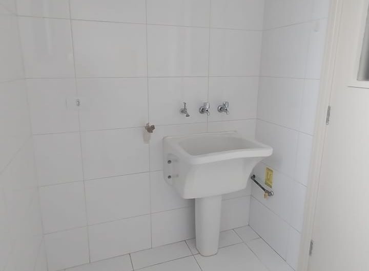 APARTAMENTO PARA ALUGAR POSSUÍ 164,00 m² COM 03 DORMITÓRIOS NO CENTRO, CURITIBA/PR