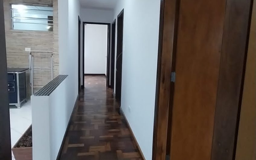 Apartamento para alugar possuí 105,80 M² com 3 dormitório no Cabral, Curitiba/PR