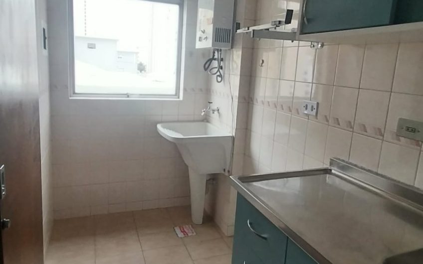 Apartamento para alugar possuí 52,80 M² com 01 dormitório no Centro de Curitiba/PR