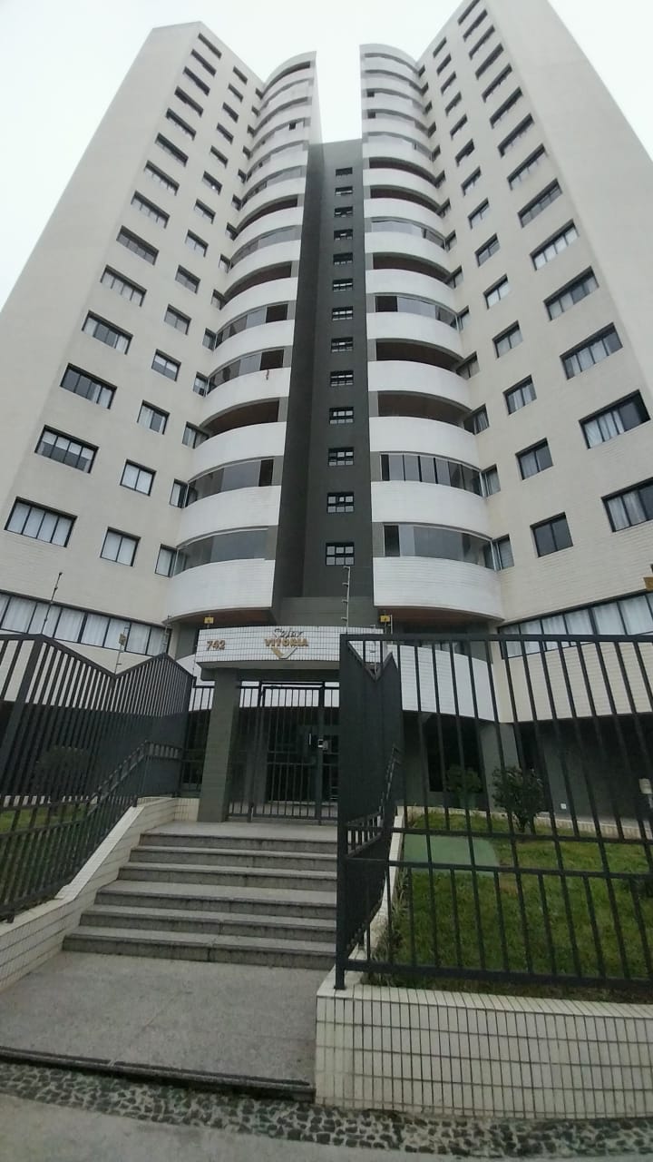 APARTAMENTO PARA ALUGAR POSSUÍ 164,00 m² COM 03 DORMITÓRIOS NO CENTRO, CURITIBA/PR